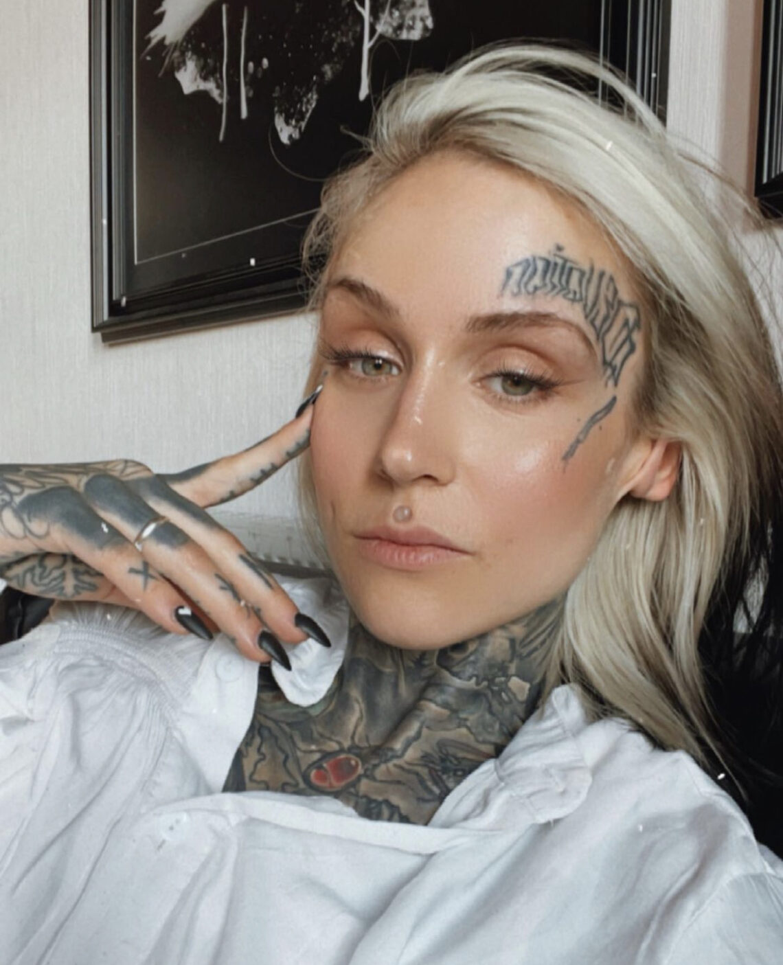 Monami Frost Bio: Age, Husband, Height, Tattoos, Net Worth